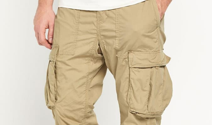 Baggy Cargo Pants - 90s Trends To Say No To