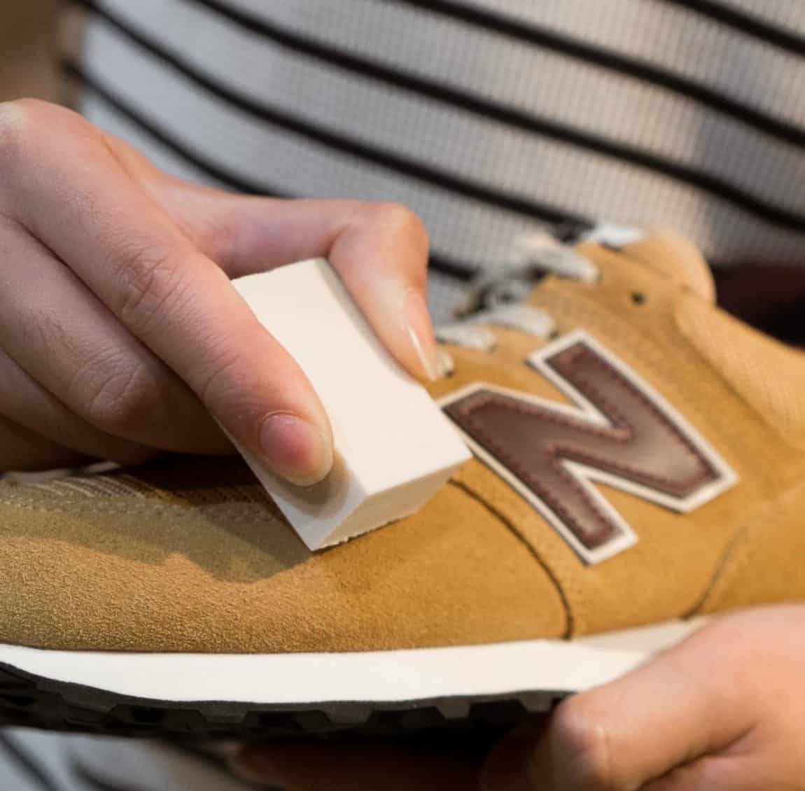 Applying shaphir gommadin on a suede shoe