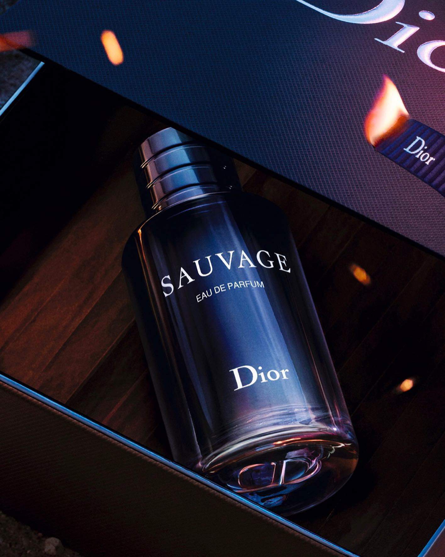 a bottle of sauvage eau de parfum in a box