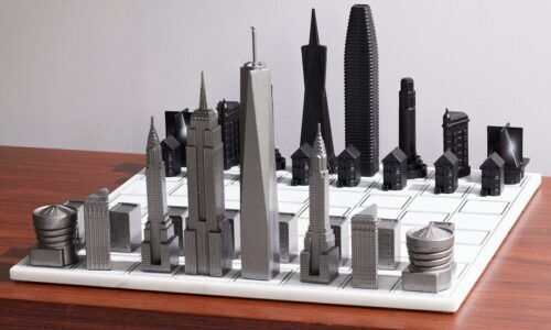 SKYLINE CHESS set