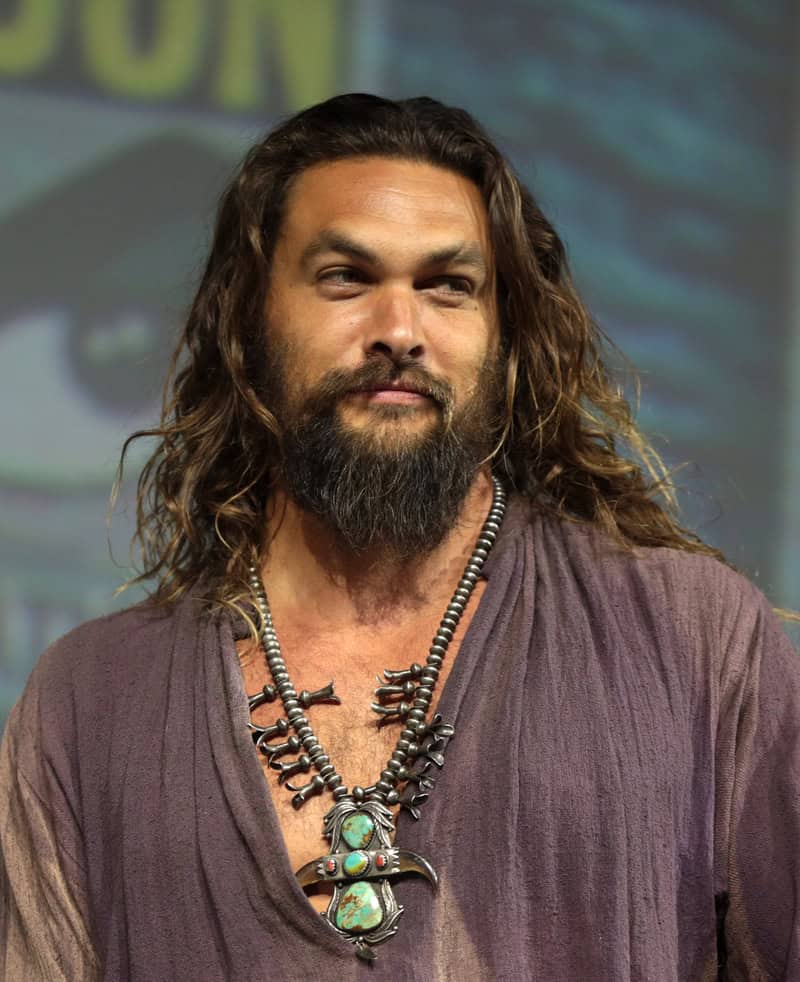 Jason Momoa com barba cheia