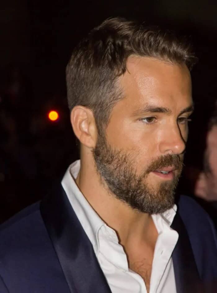 actor Ryan Reynolds with full beard