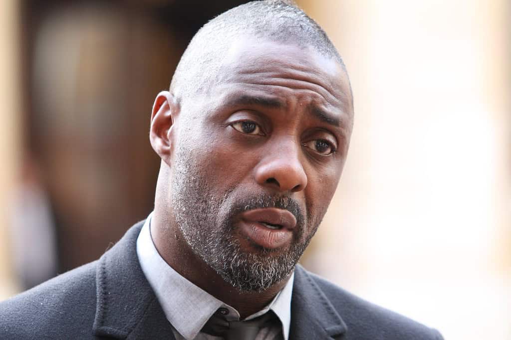 idris elba with short stuble beard